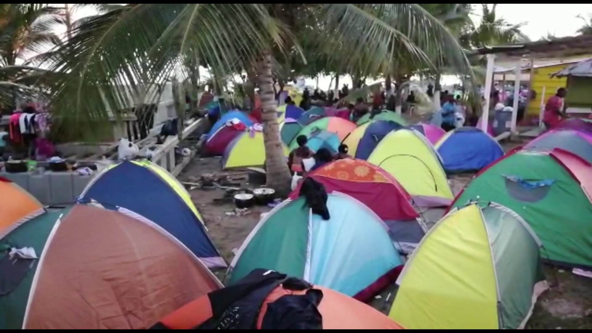 Necoclí con migrantes