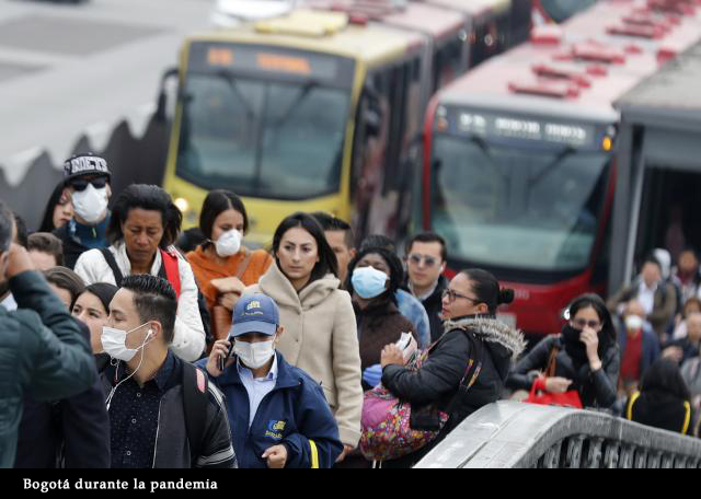 FOTO DESORDEN EN BOGOTÁ EN COVID, AGLOMERACION DE GENTE