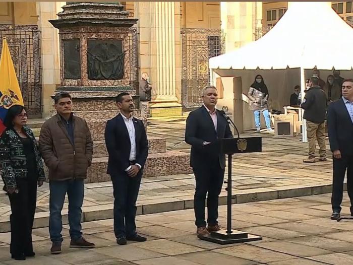 Iván Duque abriendo jornada de votación en la Plaza de Bolívar/Portafolio