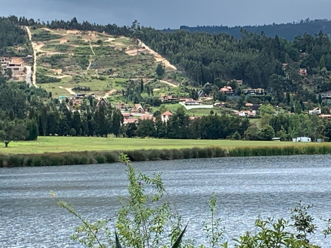 Lago Sochagota en Paipa, Boyacá / Foto: Bosques del Lago