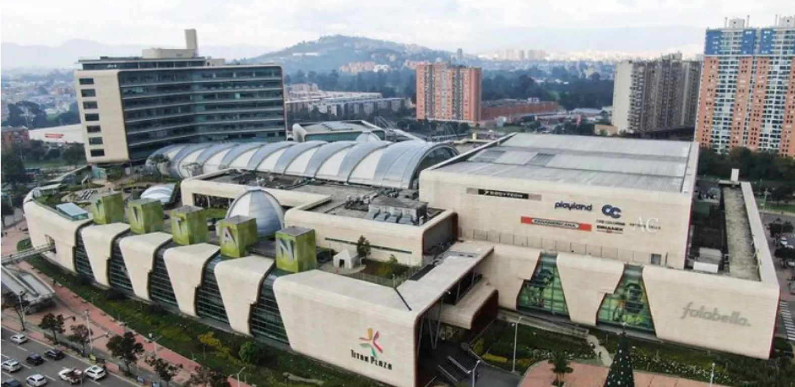 Centro comercial Titán Plaza