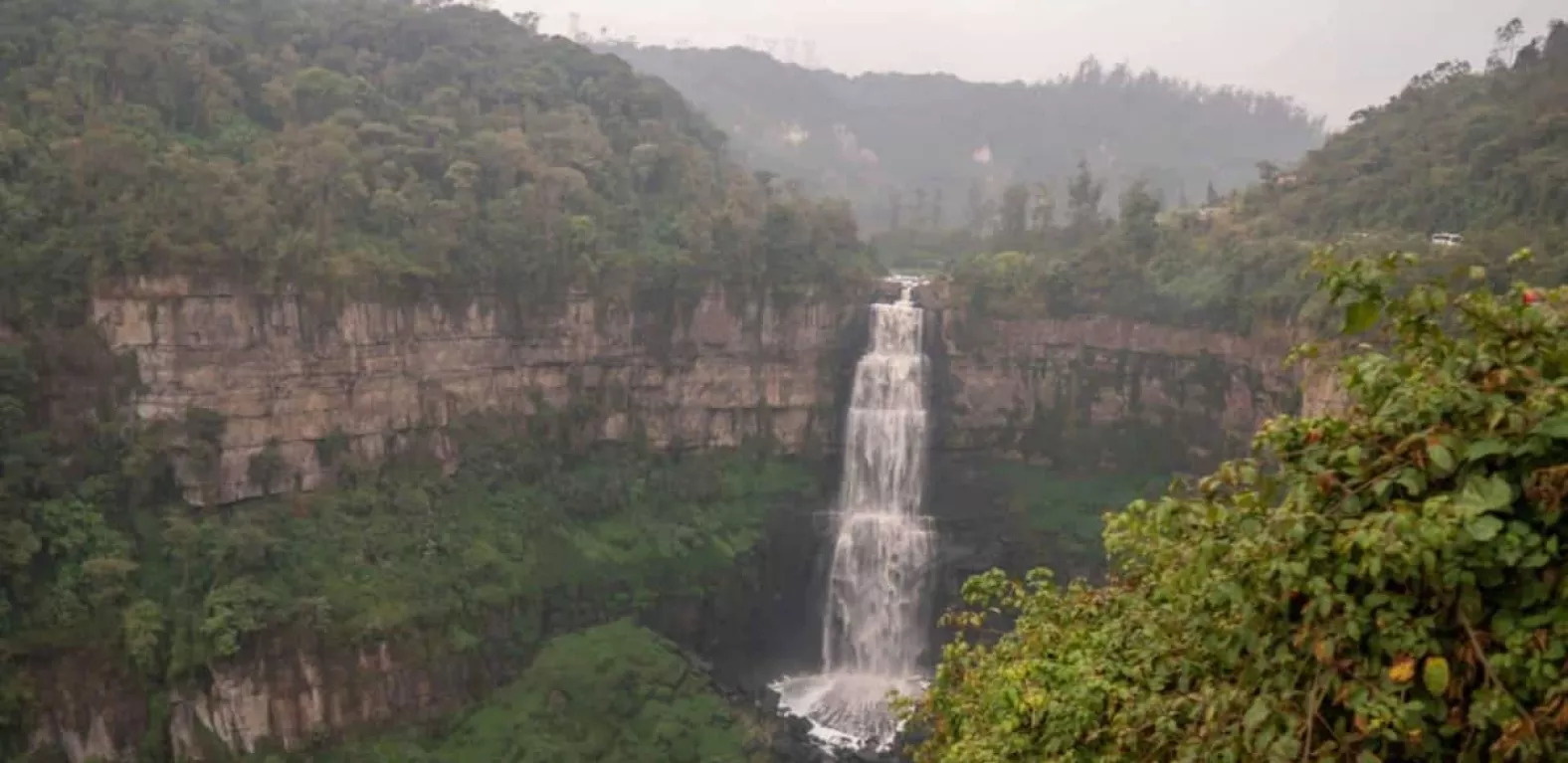 Rastro del conductor y la propietaria del carro en misterioso accidente en Salto del Tequendama