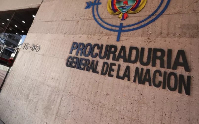 Procuraduría formuló cargos 9