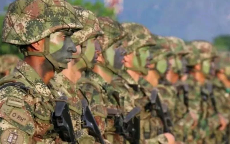 soldados del ejército nacional de Colombia