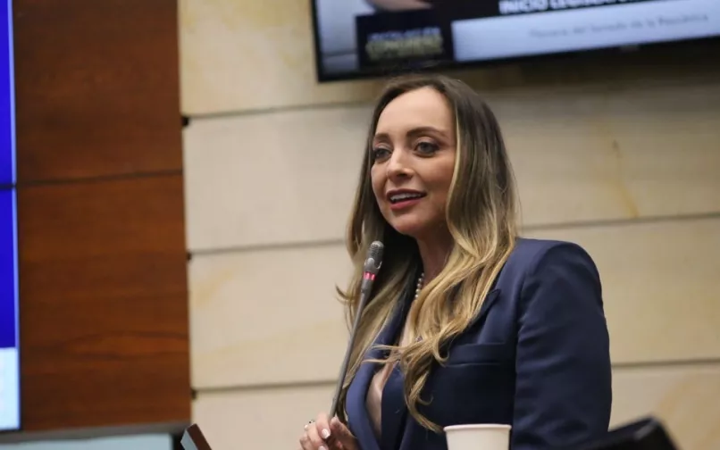 senadora Ana Paola Agudelo