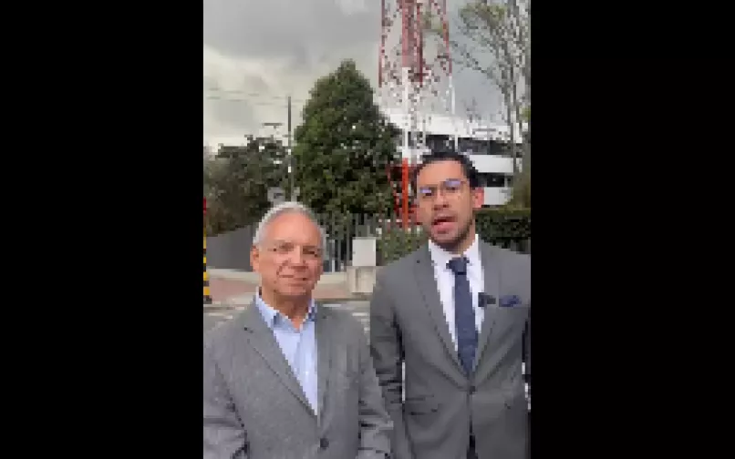 Ricardo Bonilla y su abogado