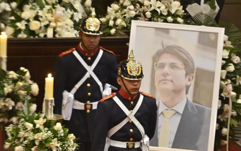 Miguel Uribe en cámara ardiente