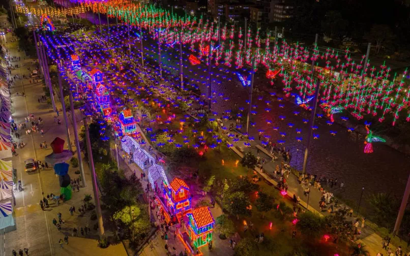 Alumbrado navideño en Medellin en 2025