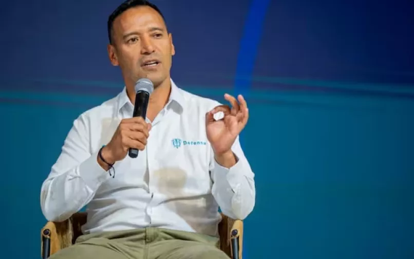 Pedro Sánchez, ministro de Defensa