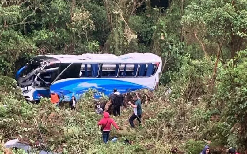 Bus de Copetrán accidentado