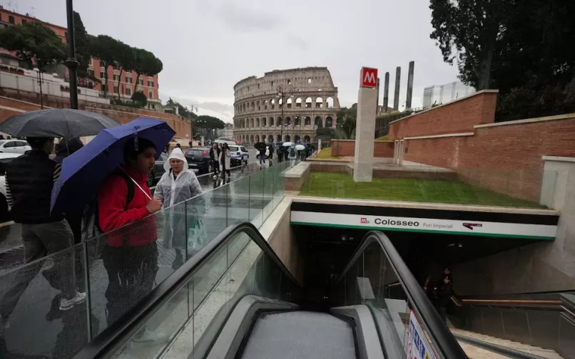 Nueva estación de Metro cerca al Coliseo de Roma