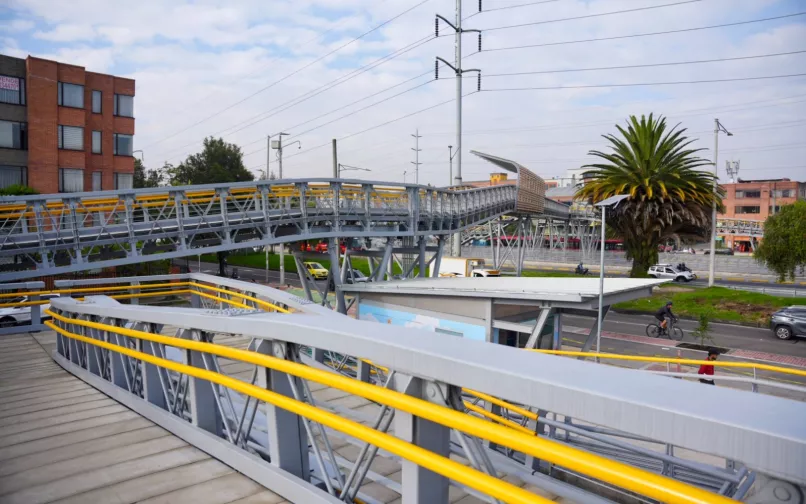 Puente Calle 146 al norte de Bogotá