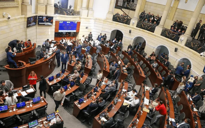 Senadoras mantienen voto negativo contra reforma tributaria