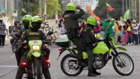 PolicíaN-ParoNacional