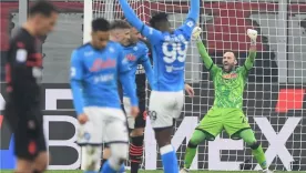 Increíble atajada de David Ospina le dio el triunfo al Napoli ante el AC Milán