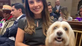 El canino asistente a la posesión del nuevo Congreso de la República