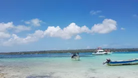 playa dentro del mar, conocida como White Watta