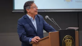 Petro educación
