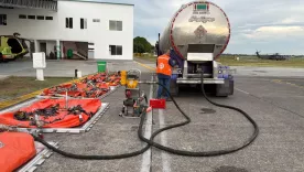 Fuerza Aeroespacial Colombiana envía combustible a Mitú y Puerto Inírida por desabastecimiento