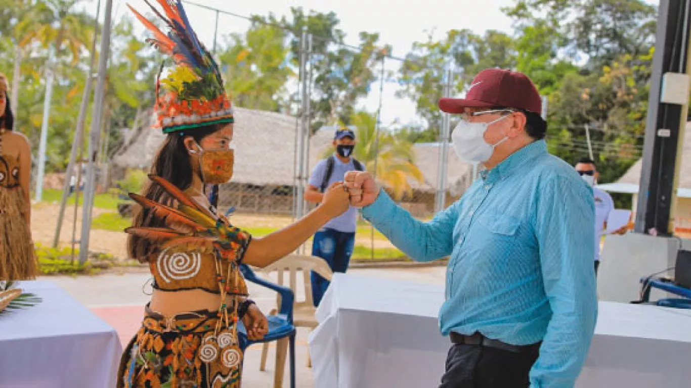 MinSalud con grupos étnicos en Colombia