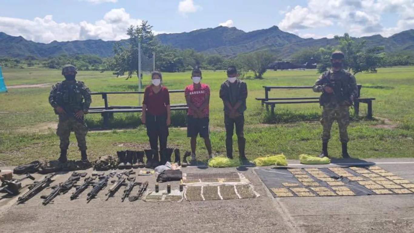 Tres capturados por el secuestro de patrullero de la Policía