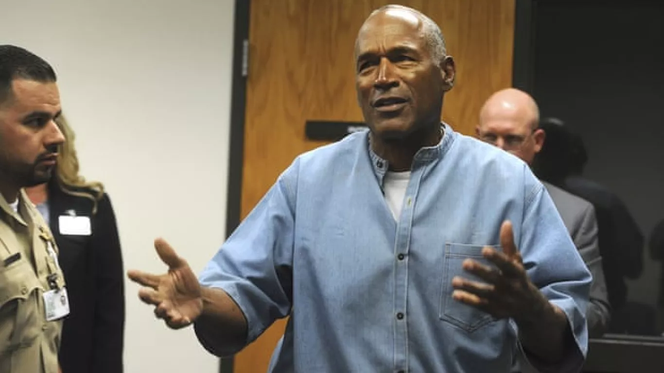 El ex jugador de fútbol americano, OJ Simpson terminó su libertad condicional