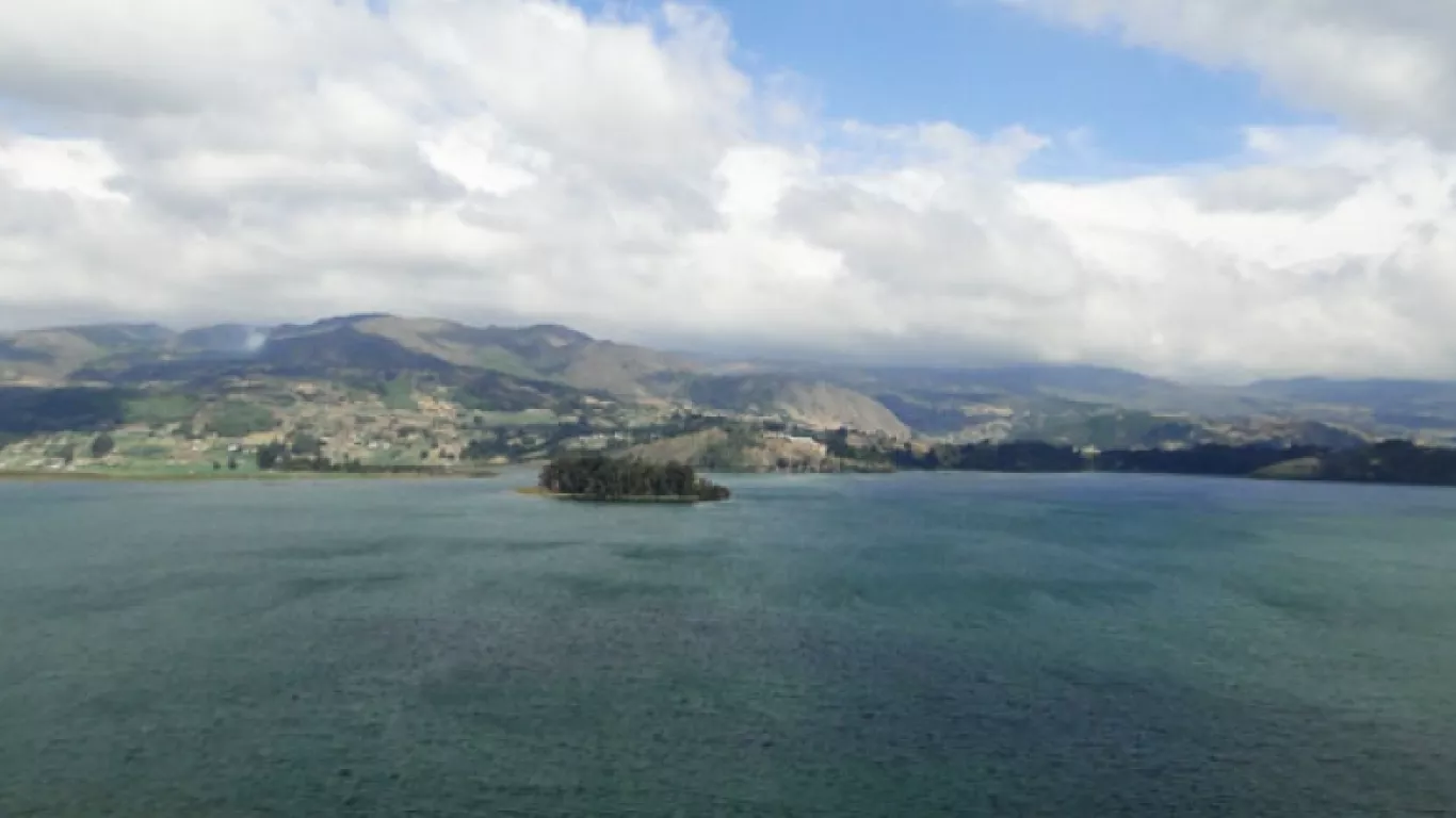 Boyacá: tres niños y un adulto murieron ahogados en el lago de Tota