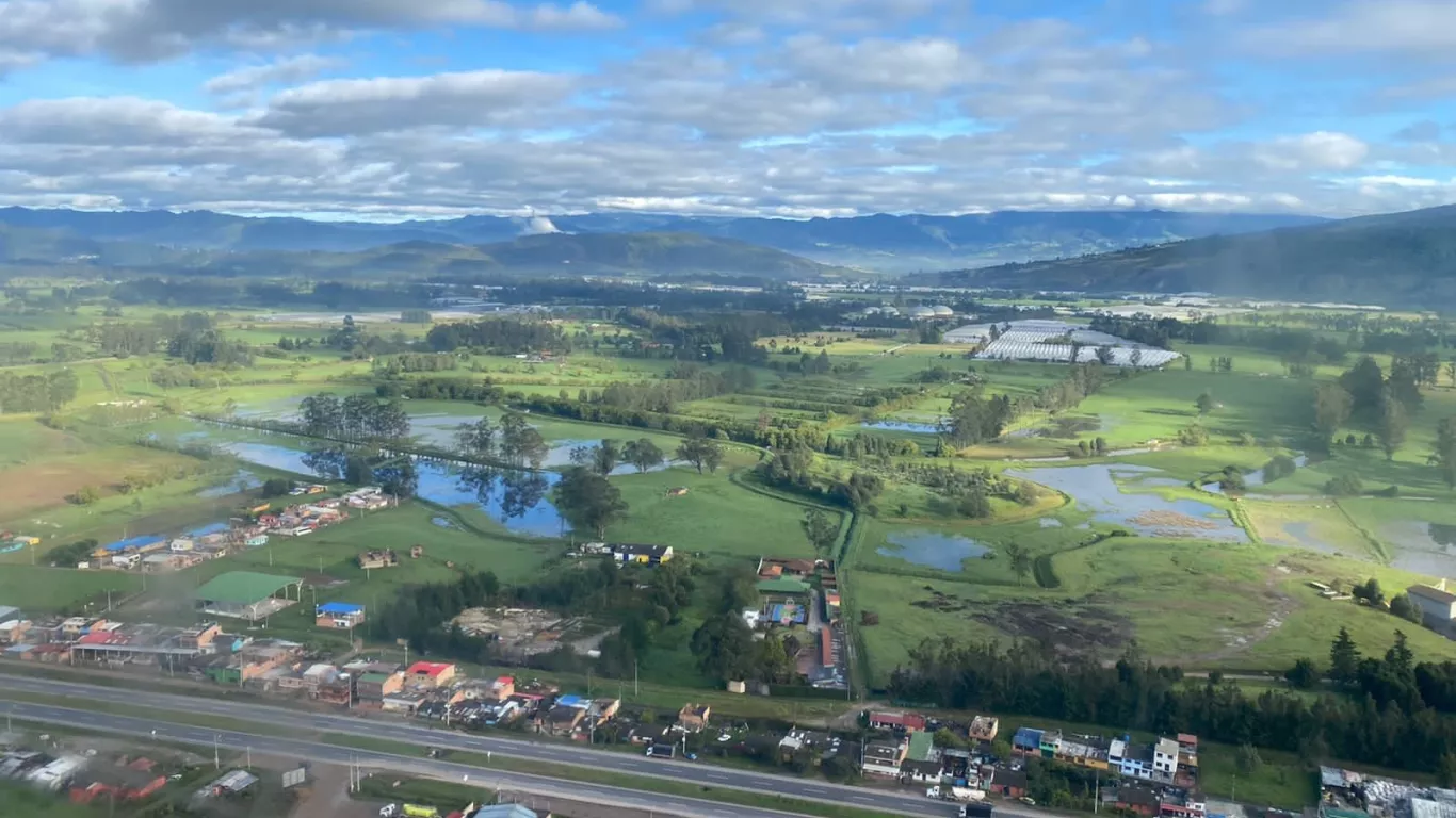 Río Bogotá se desbordó y afecta varios municipios de Cundinamarca