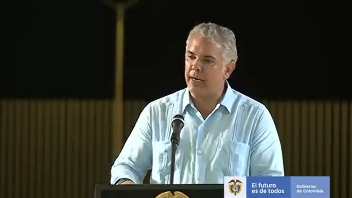 Duque aparentemente alicorado en discurso contra el Clan del Golfo