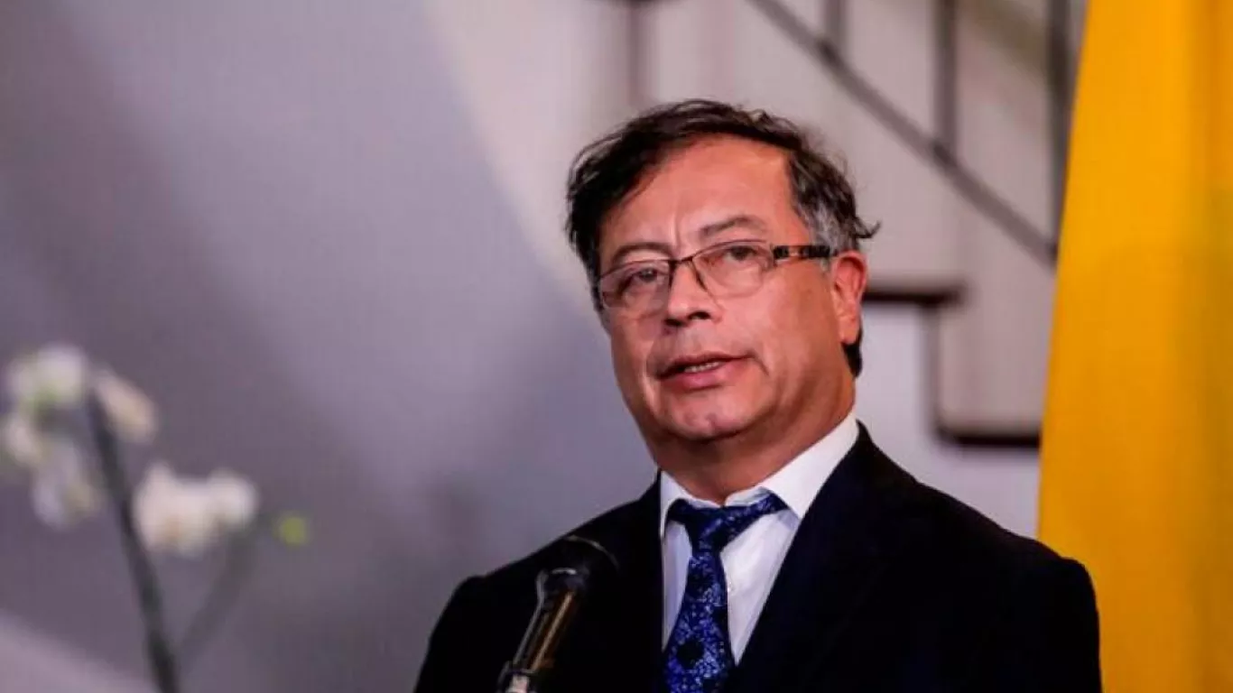 No habrá representación venezolana en posesión de Gustavo Petro