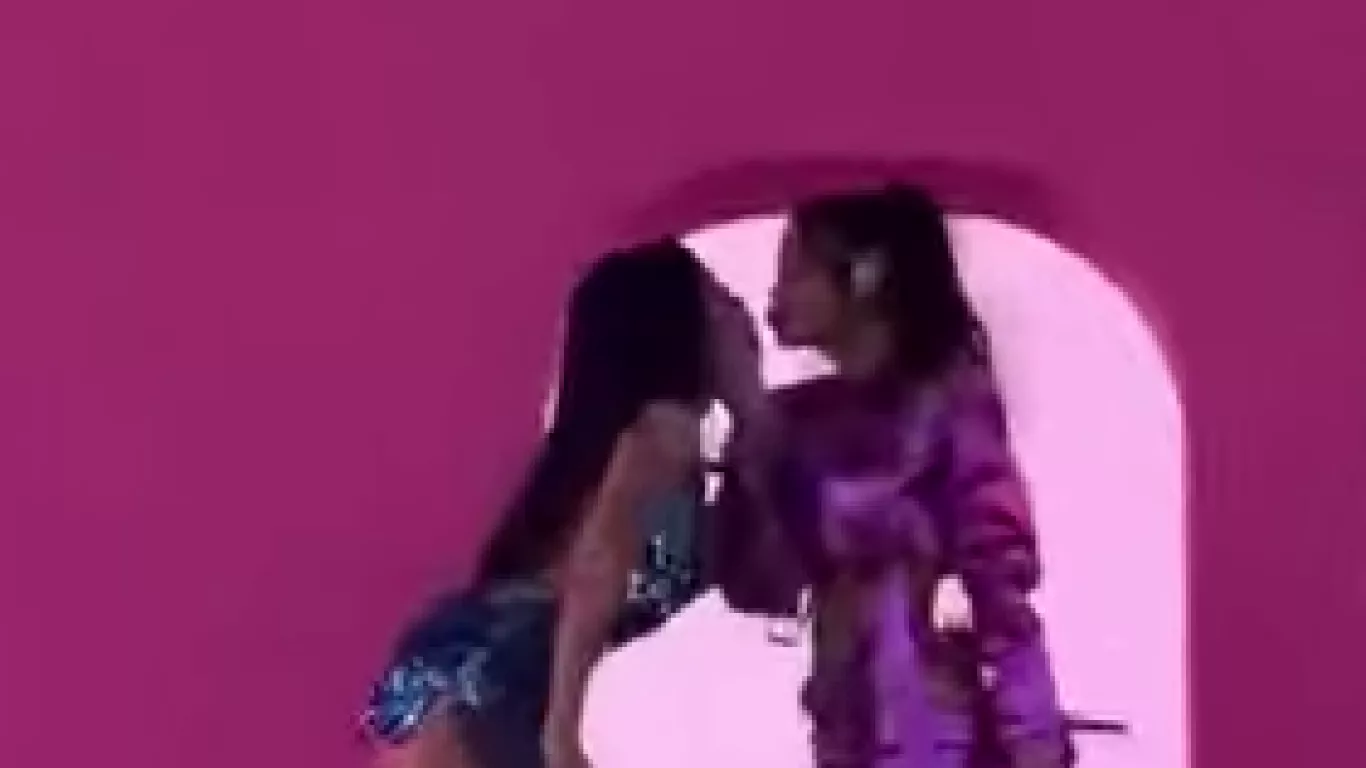 Coachella 2023: Bad Bunny y el polémico beso de Natti Natascha y Becky G se roban el espectáculo