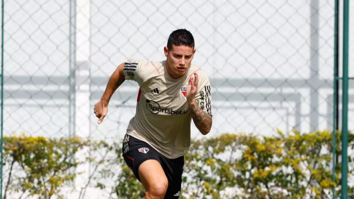 James Rodríguez fue presentado en el estadio de Sao Paulo