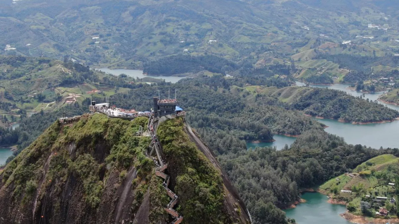 PIEDRA DEL PEÑOL 1