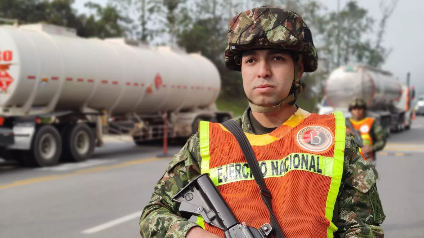 militares en semana santa