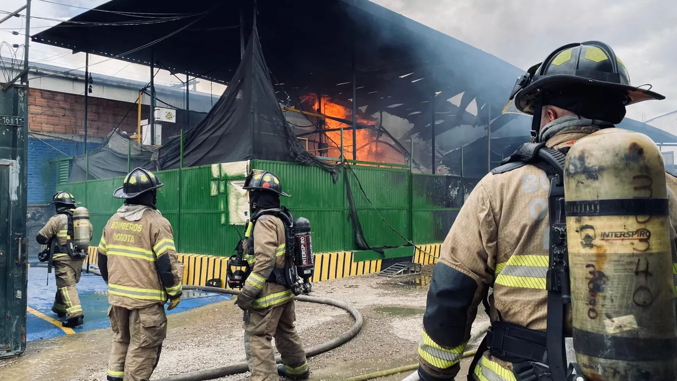 INCENDIO PUENTE ARANDA