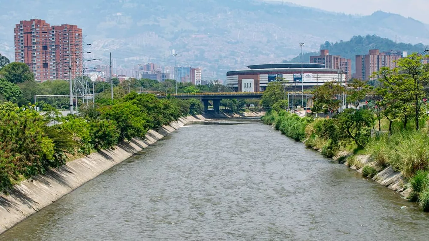 rio medellin 2