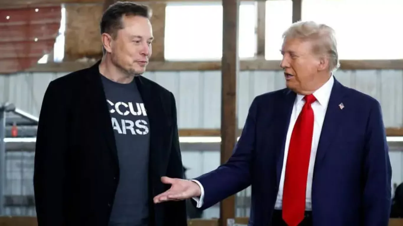 Donald Trump y Elon Musk24