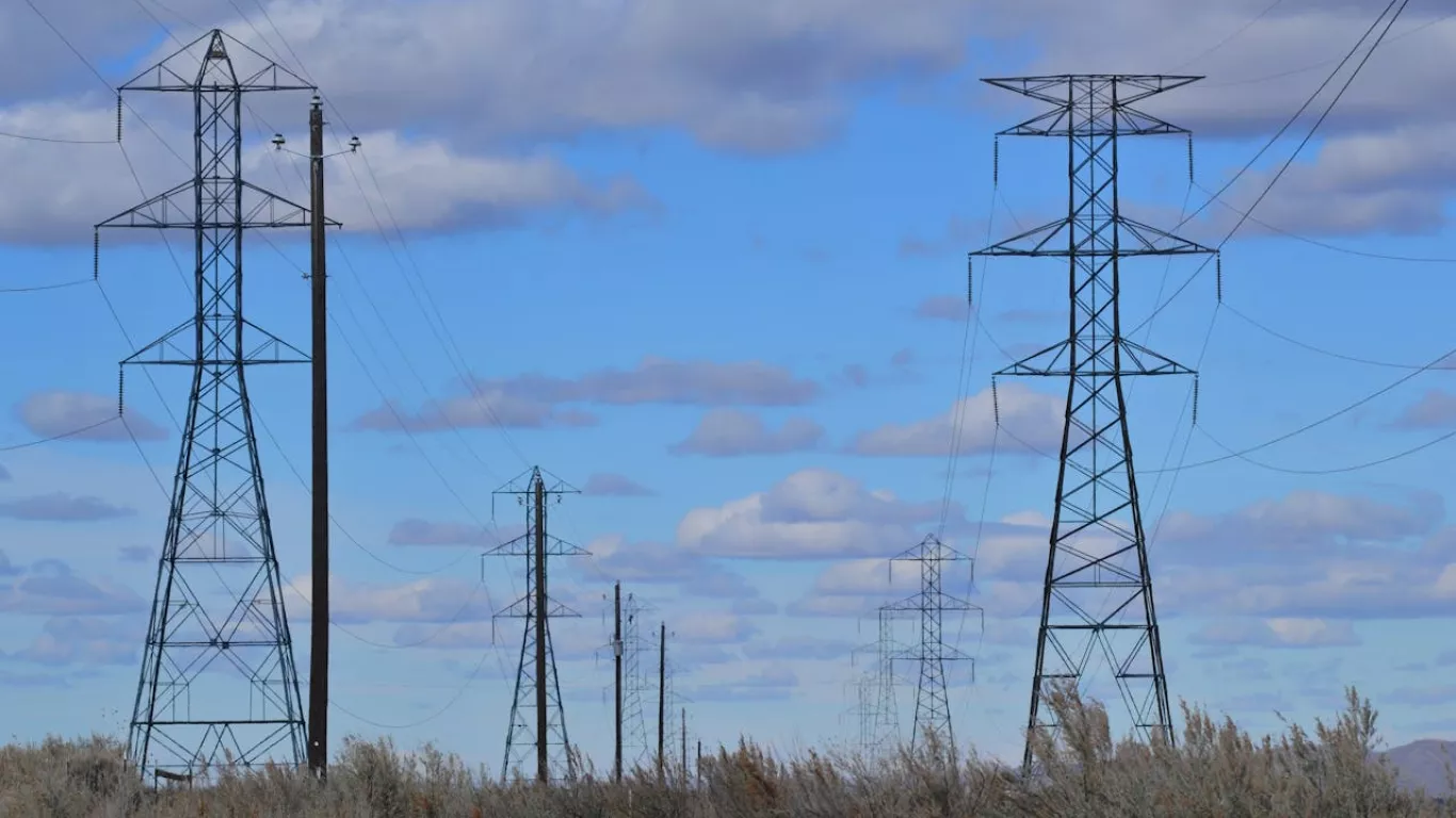 Torres de energía 25