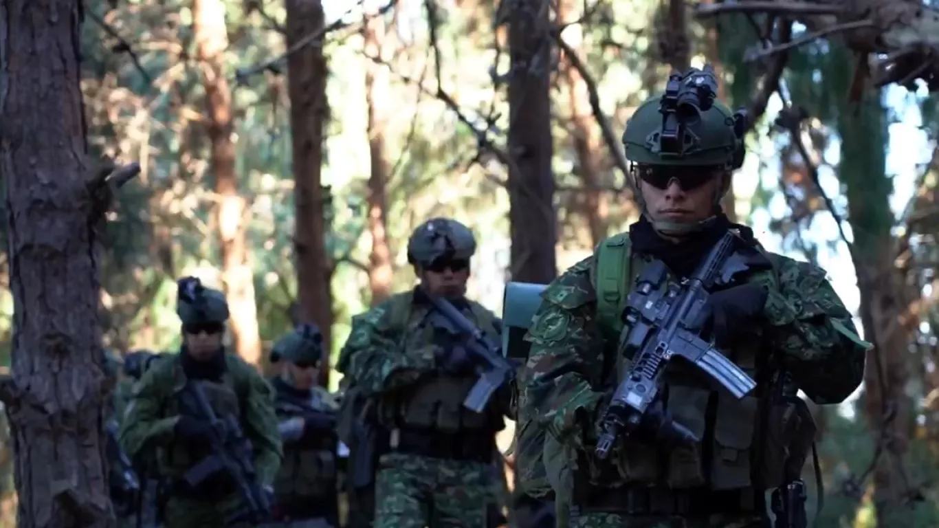 FUERZAS MILITARES 3 FEBRERO