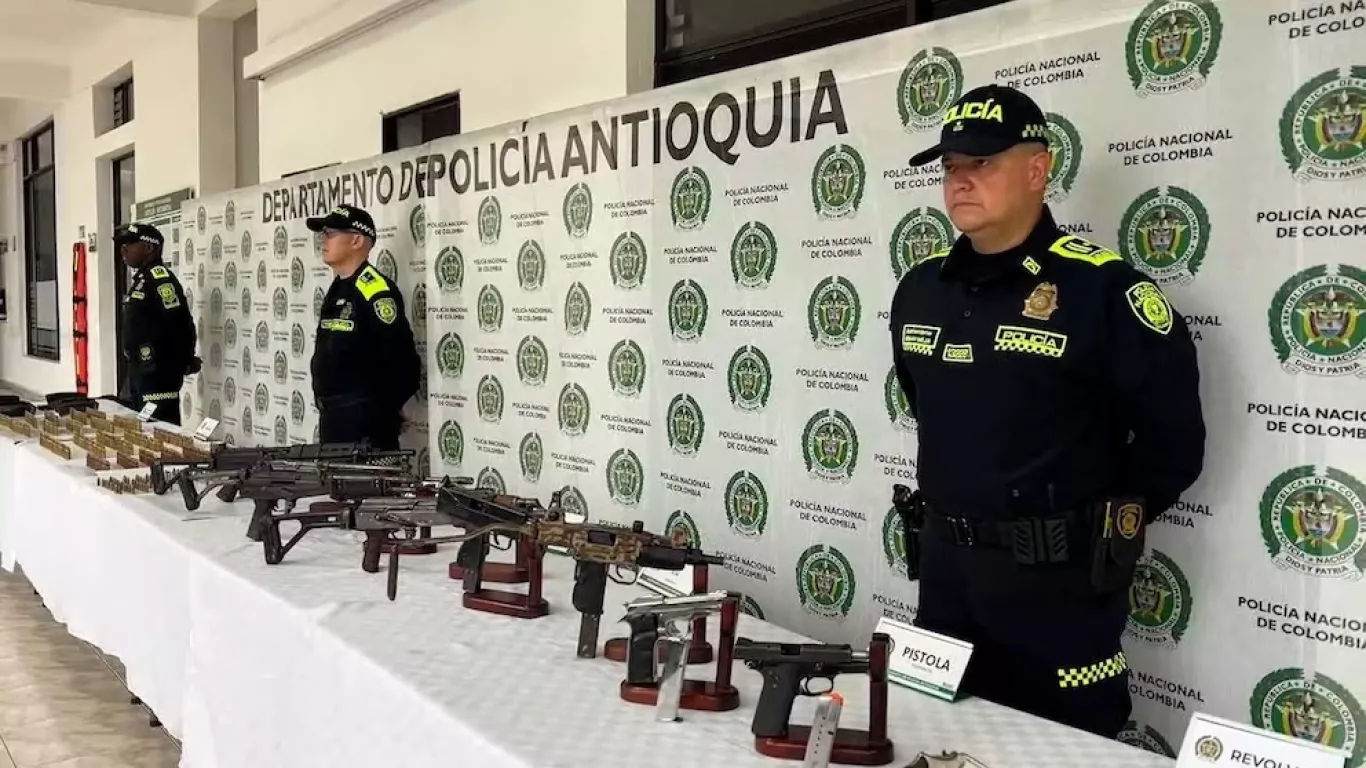 golpe-clan-golfo2707