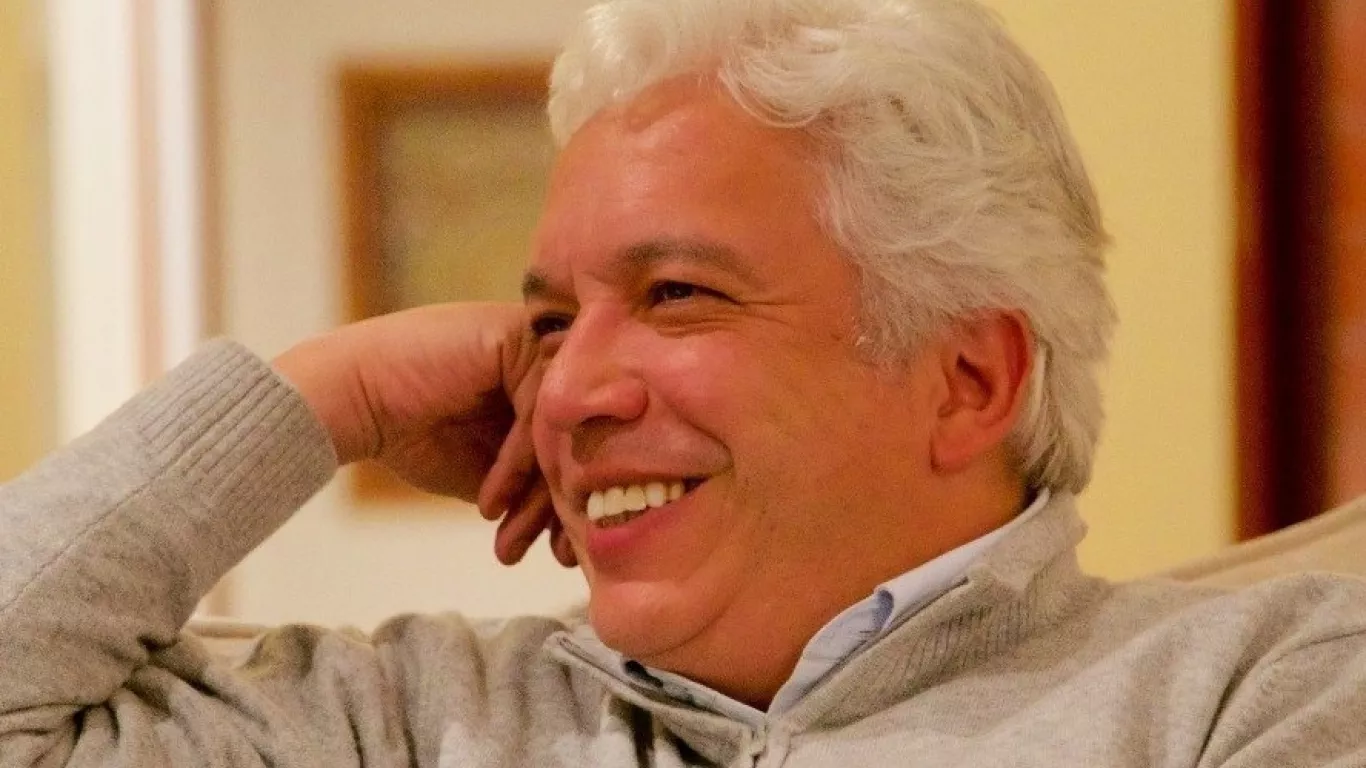 Carlos Alonso Lucio 25