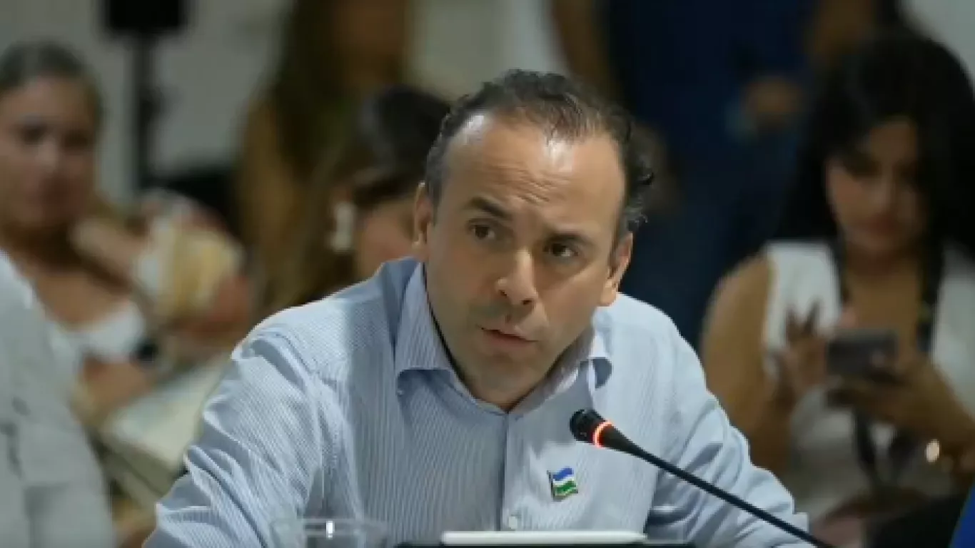 Alejandro Eder, alcalde de Cali nov 17