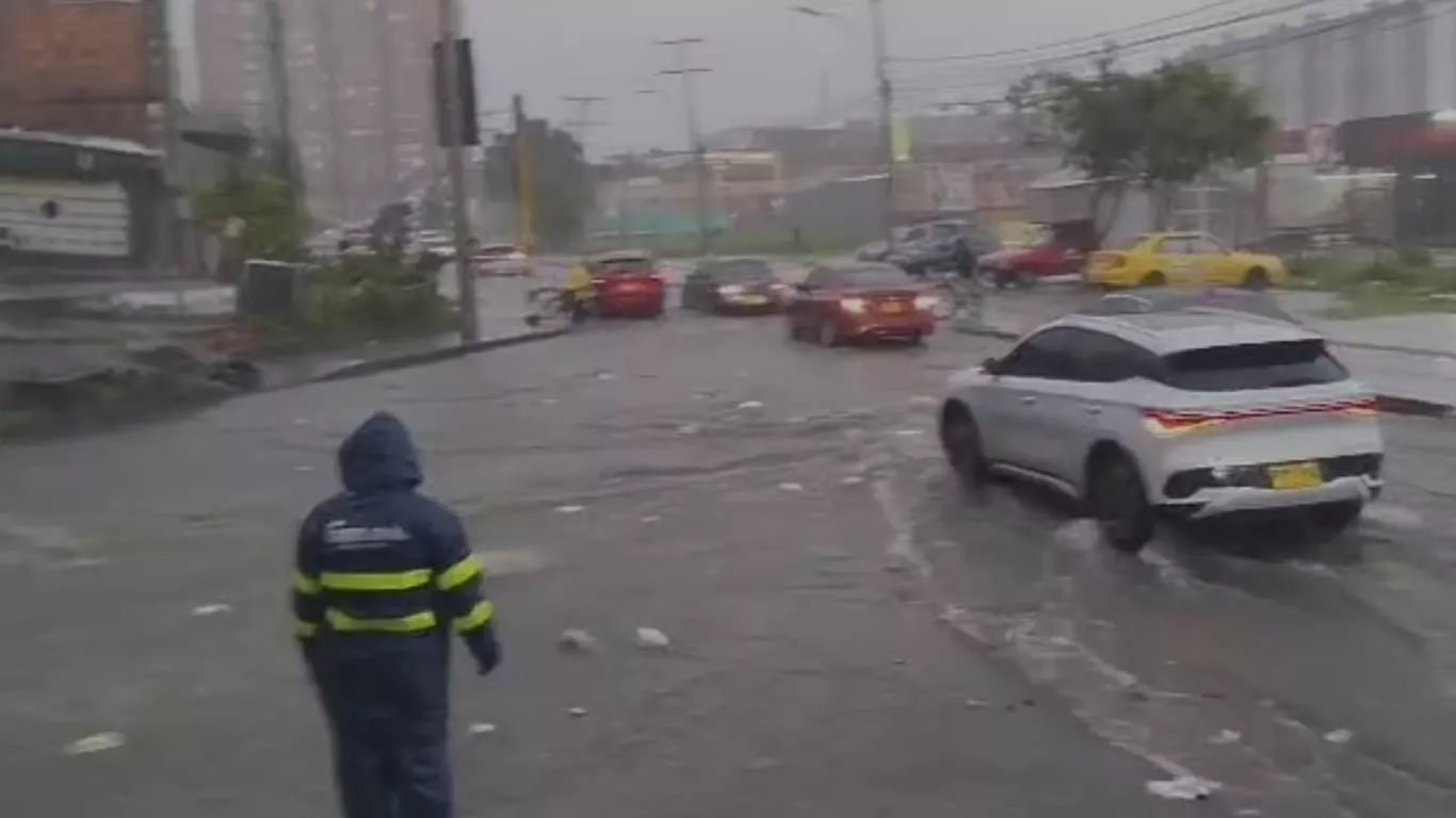 inundaciones en bogota tras fuerte aguacero 