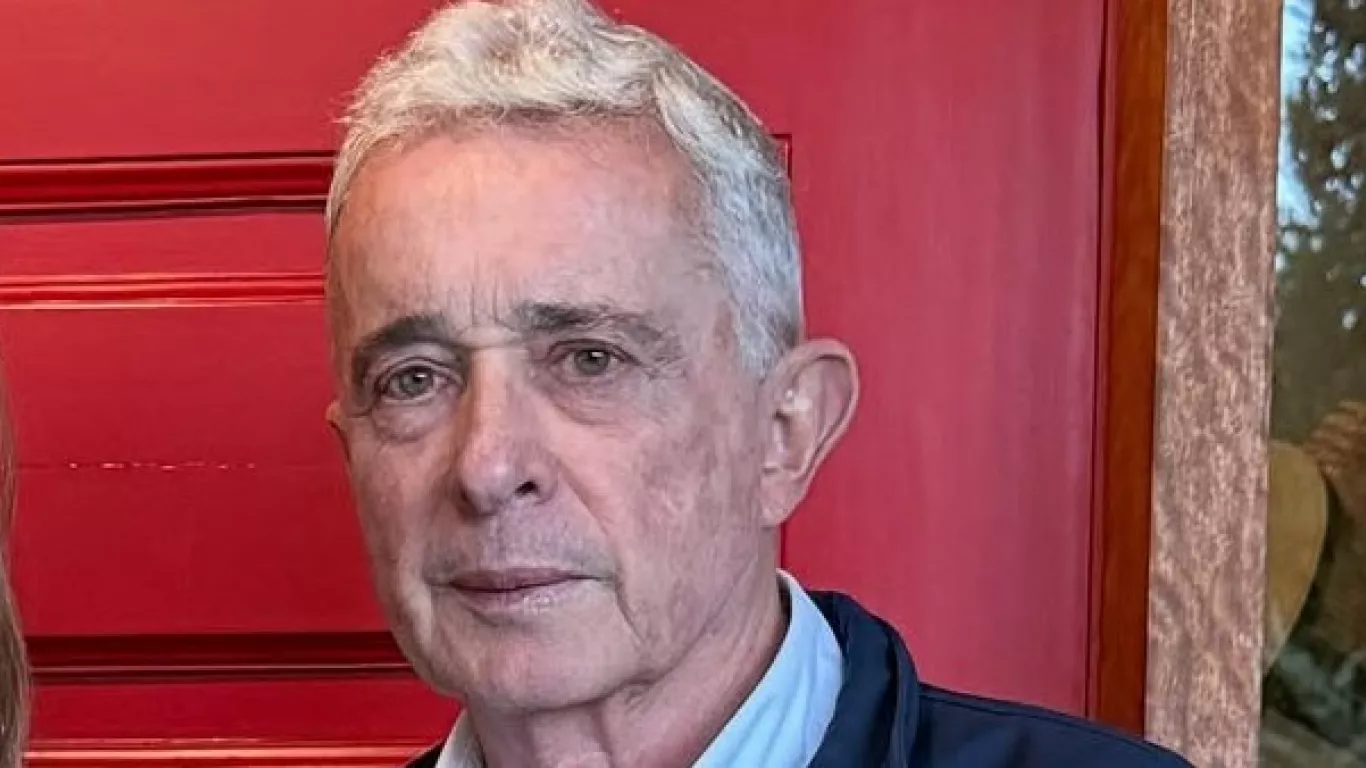 Álvaro Uribe nov 25