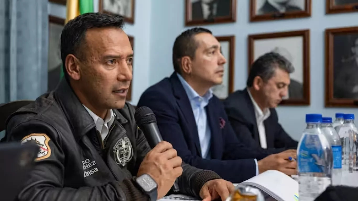 Ministro de Defensa Pedro Sánchez 2812