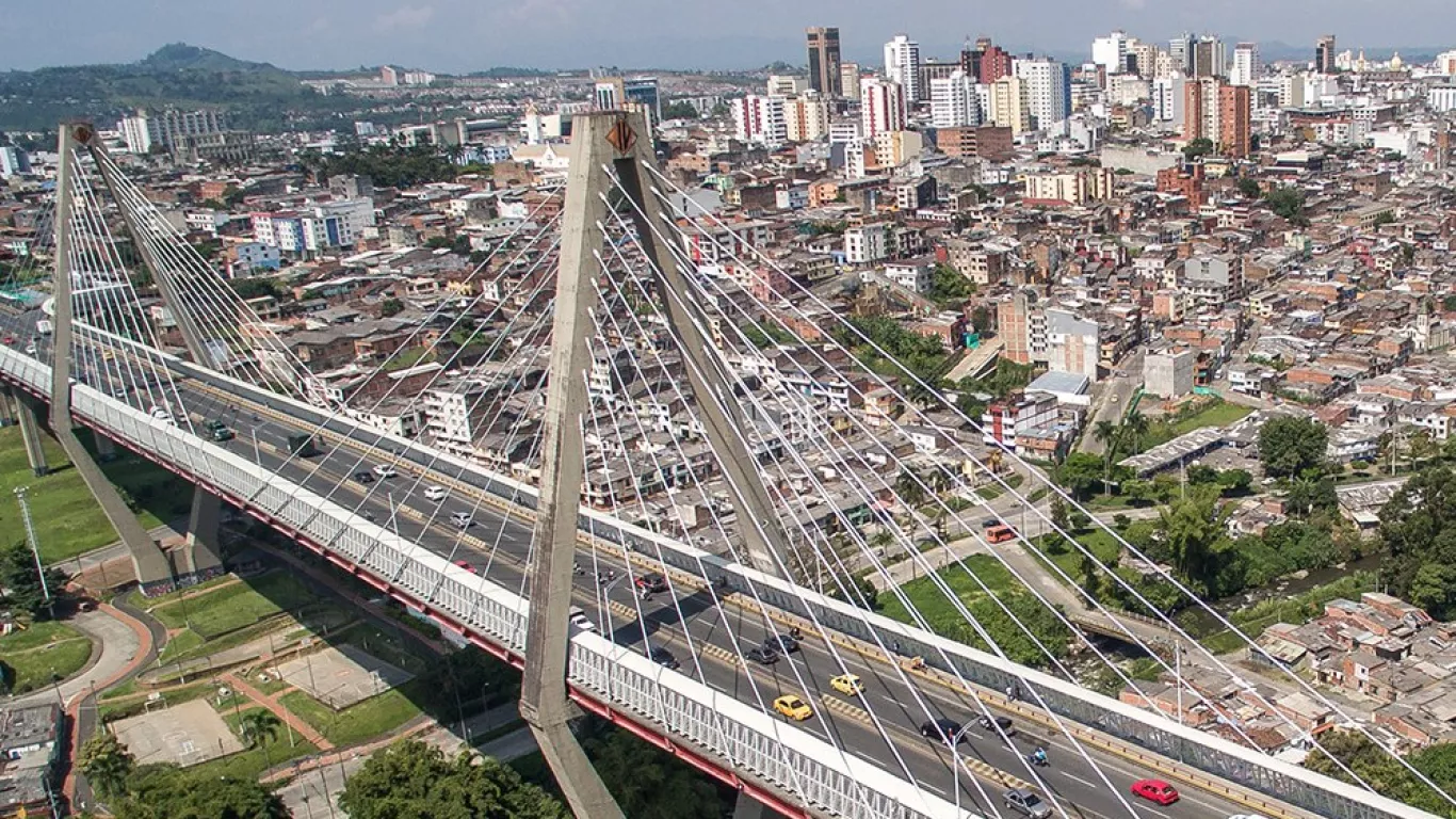 Viaductor César Gaviria Trujillo entre Pereira y Dos Quebradas