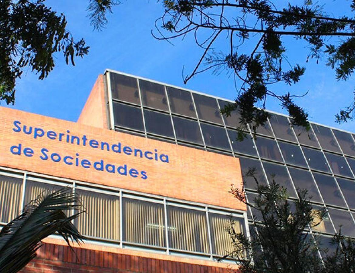 Los quince aspirantes a Superintendente de Sociedades 